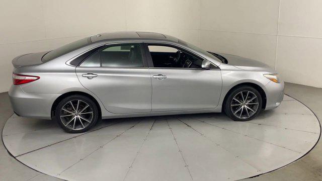 2015 toyota camry xse