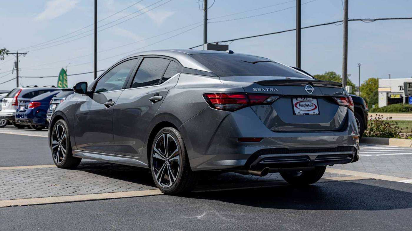 2022 nissan sentra sr
