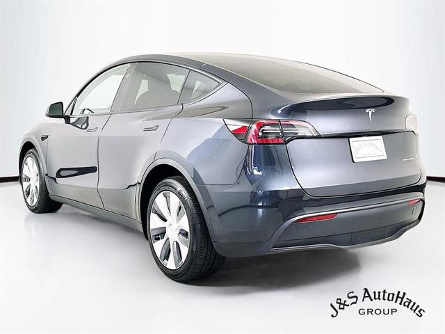 2024 tesla model y long range
