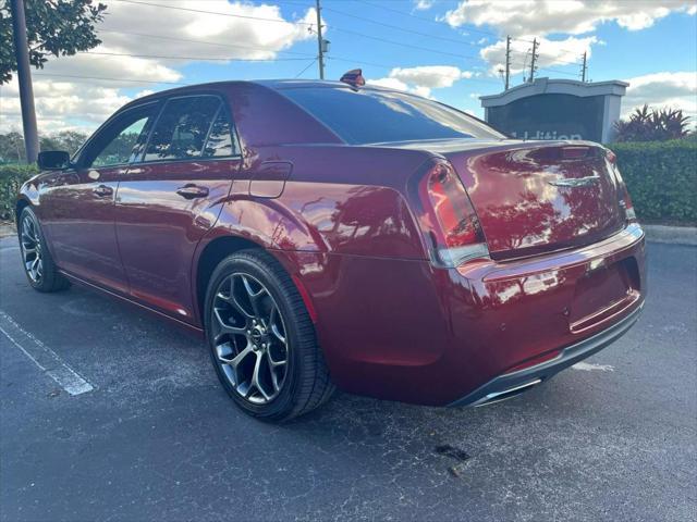 2018 chrysler 300 s