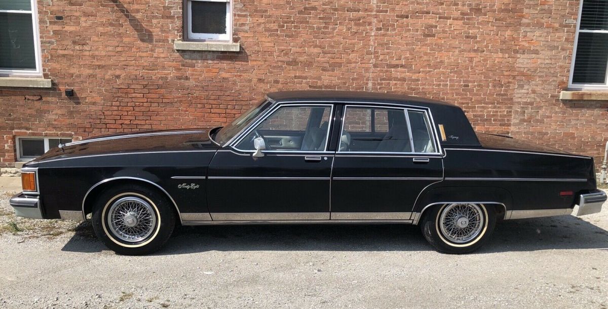1984 oldsmobile 98 black rwd automatic regency