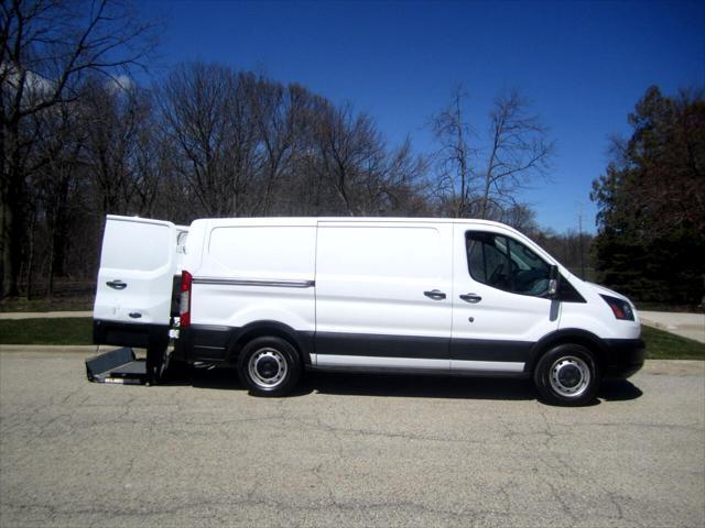 2019 ford transit-150 base