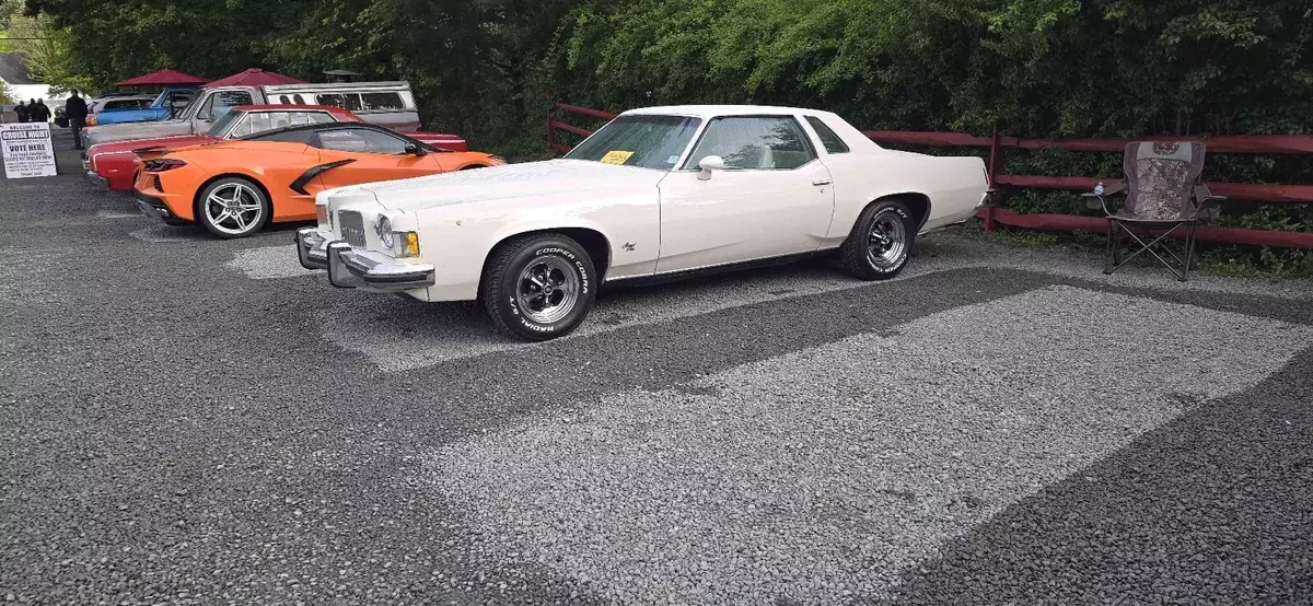 1973 pontiac grand prix sedan white model j
