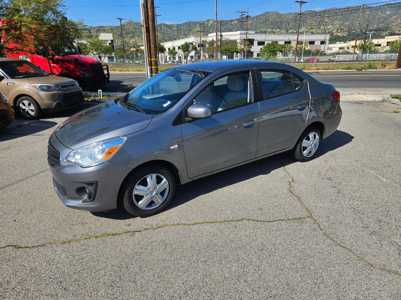 2018 mitsubishi mirage es 5m