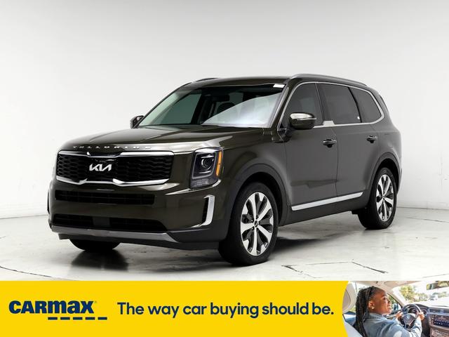 2022 kia telluride s