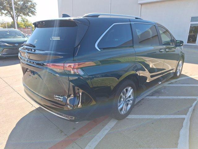 2021 toyota sienna limited