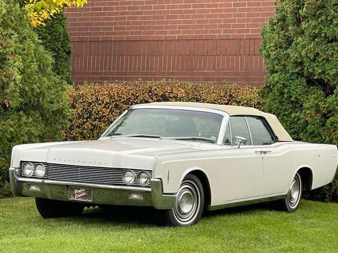 1966 lincoln continental in geneva, illinois