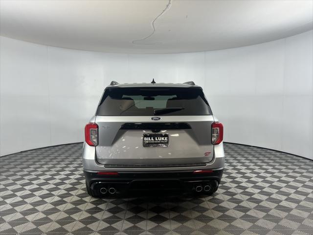 2022 ford explorer st