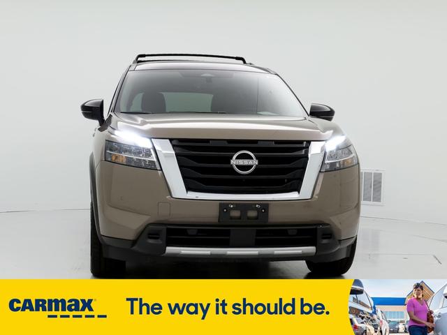 2023 nissan pathfinder platinum