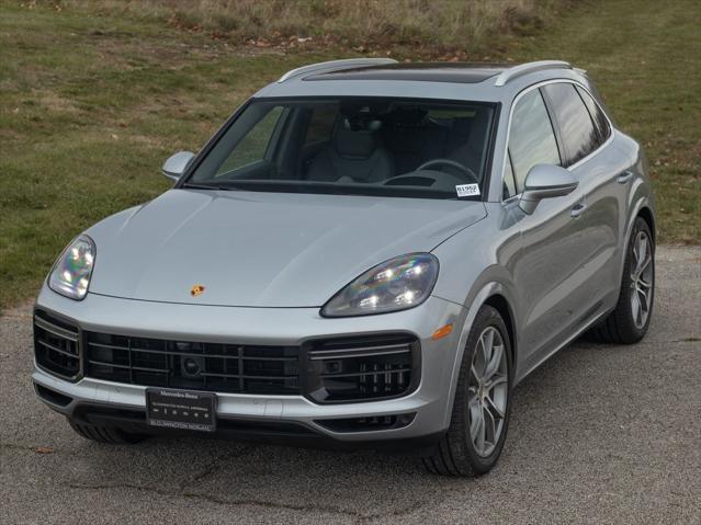 2022 porsche cayenne turbo