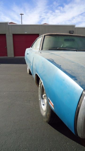 1970 dodge charger rt 440 magnum / storage / barn find / runs and drives!!!