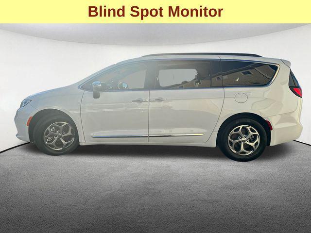 2023 chrysler pacifica limited
