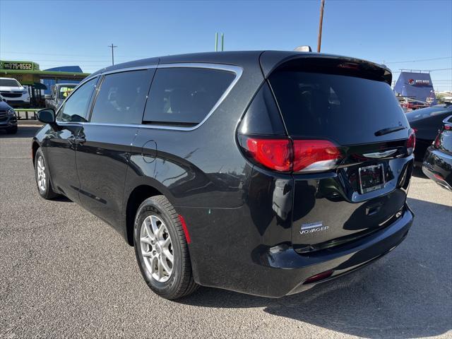 2022 chrysler voyager lx