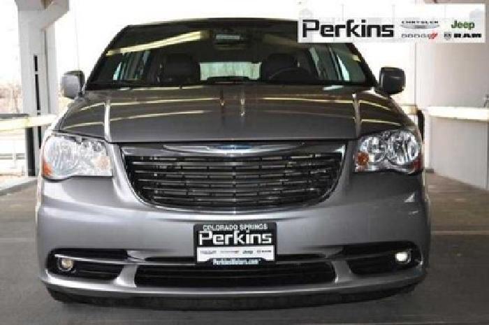 2013 chrysler town & country touring in colorado springs, co