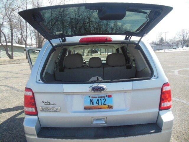 used 2011 ford escape 4wd xlt walhalla, nd 58282 for sale in leroy, north dakota