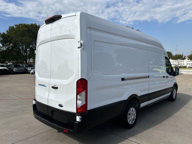 2022 ford transit-350 base