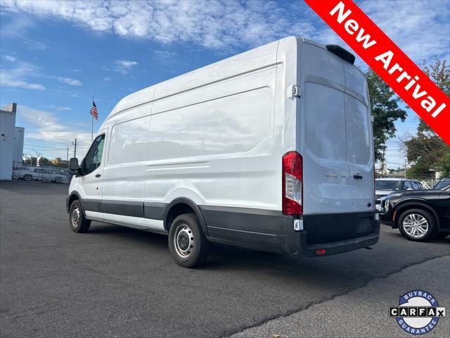 2023 ford transit-250 base