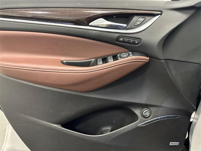 2018 buick enclave avenir