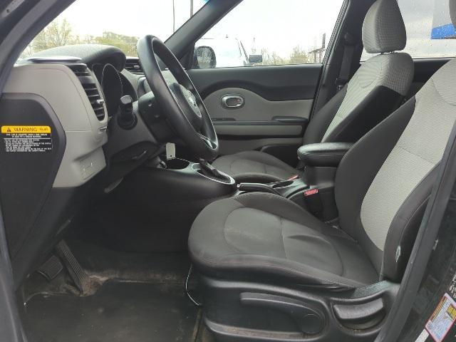 2016 kia soul base