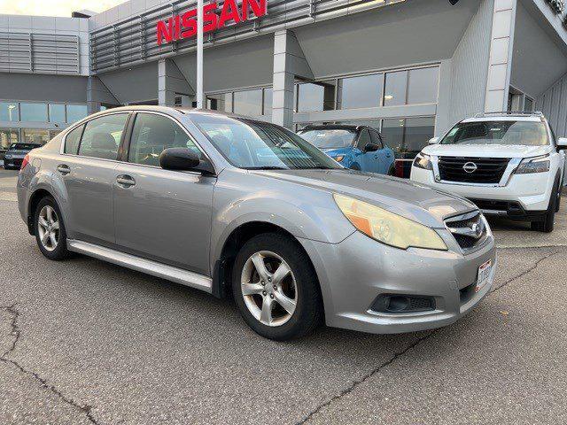 2010 subaru legacy base