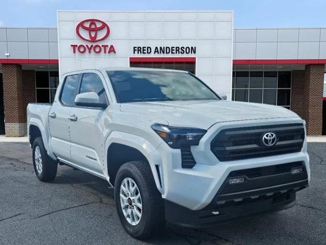 new 2024 toyota tacoma 4wd sr5
