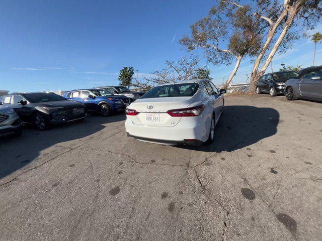 2023 toyota camry le