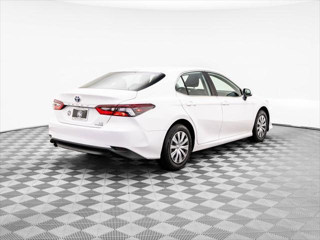 2023 toyota camry le