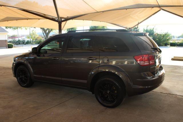 2020 dodge journey se value
