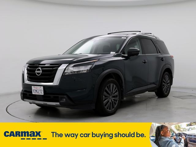 2022 nissan pathfinder sl
