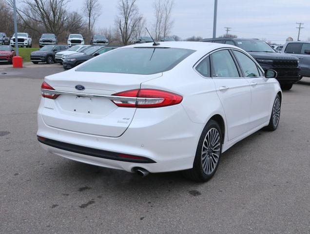 2018 ford fusion se