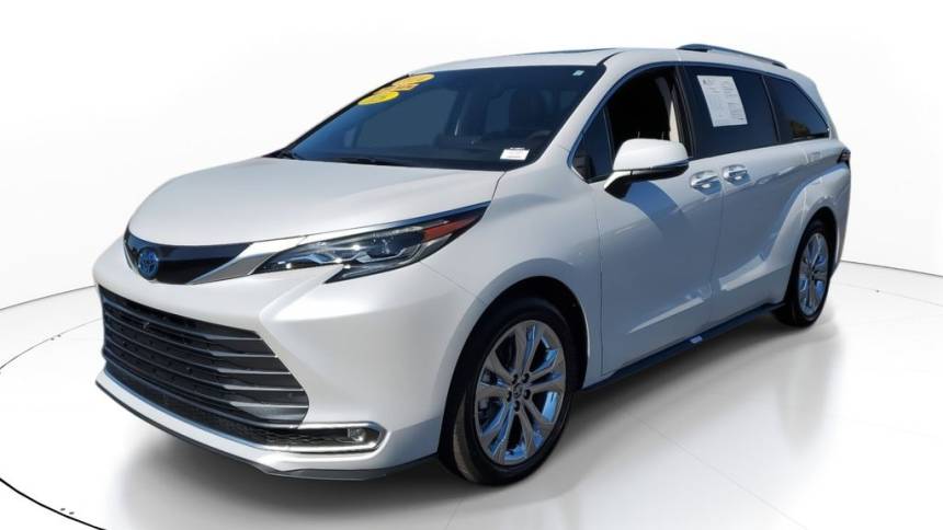 2024 toyota sienna platinum 7-passenger