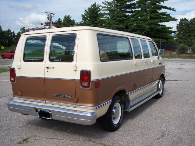 1987 b250 ram van
