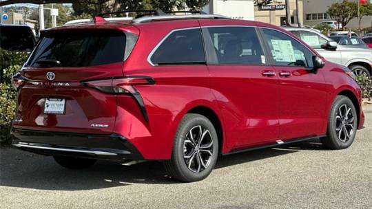 2025 Toyota Sienna