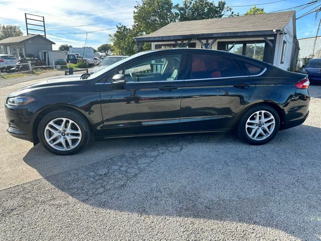 2015 ford fusion se