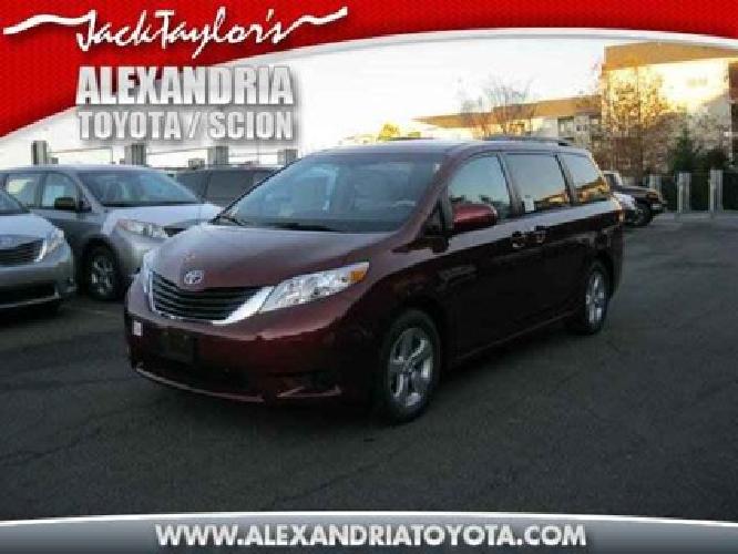 2013 toyota sienna le in alexandria, va