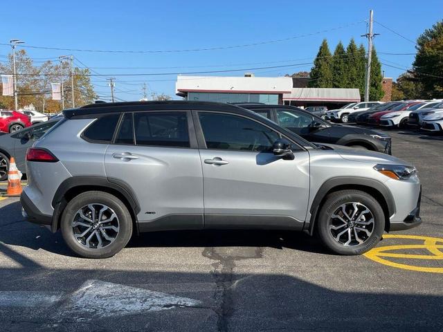 2024 toyota corolla cross hybrid se
