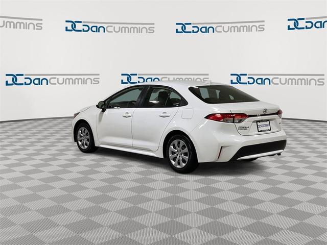 2022 toyota corolla le