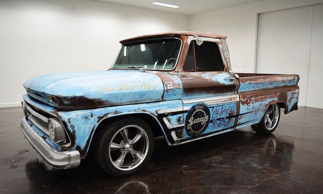 **blue patina classic** short bed, 4-speed, recently rebuilt 350 v8 motor