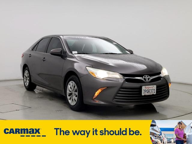 2015 toyota camry le