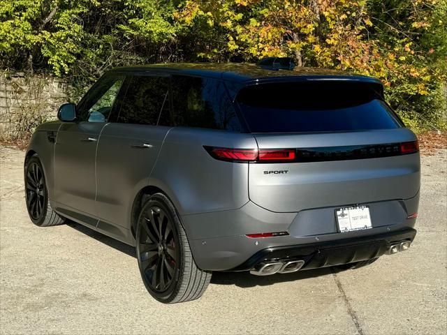 2025 land rover range rover sport se