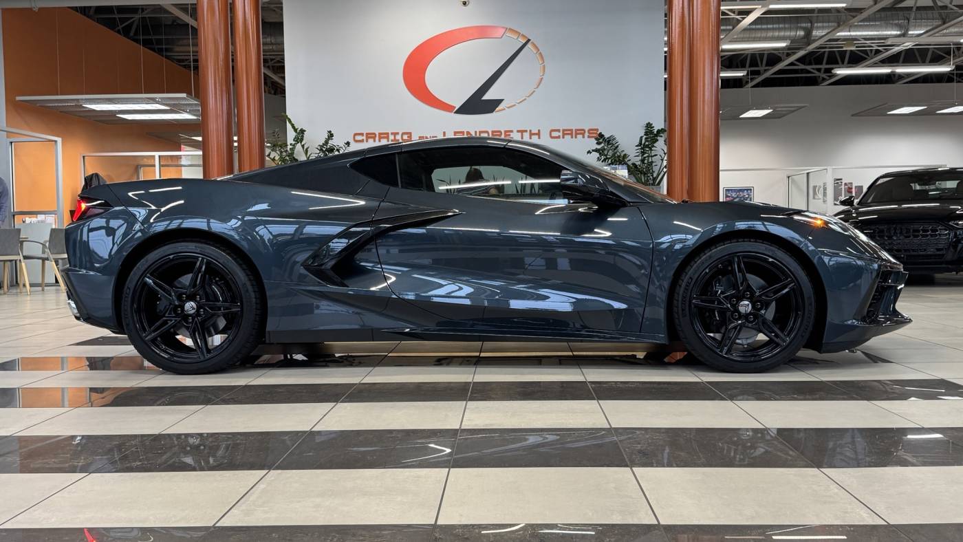 2020 chevrolet corvette stingray