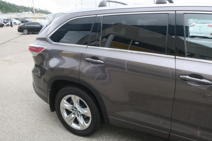 used 2016 toyota highlander limited platinum hurricane, wv 25526 for sale in hurricane, west virginia