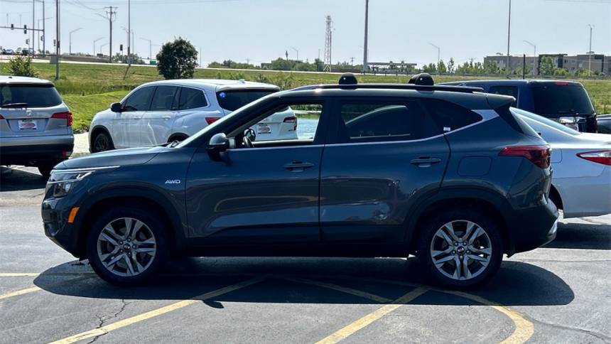 2021 kia seltos s