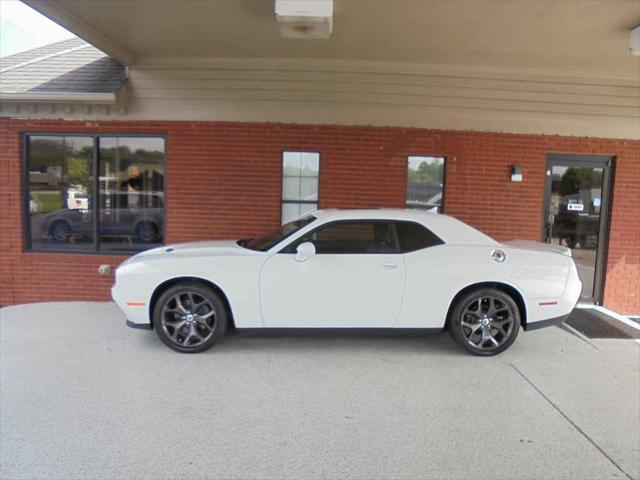 2019 dodge challenger sxt