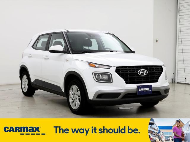 2022 hyundai venue se