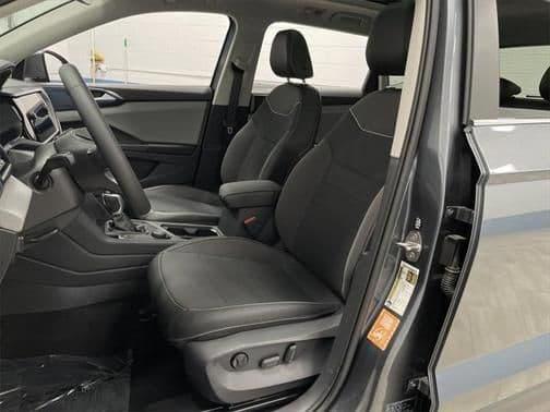 2023 volkswagen taos 1.5t se in sheboygan, wisconsin
