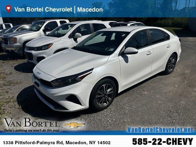 2022 kia forte lxs