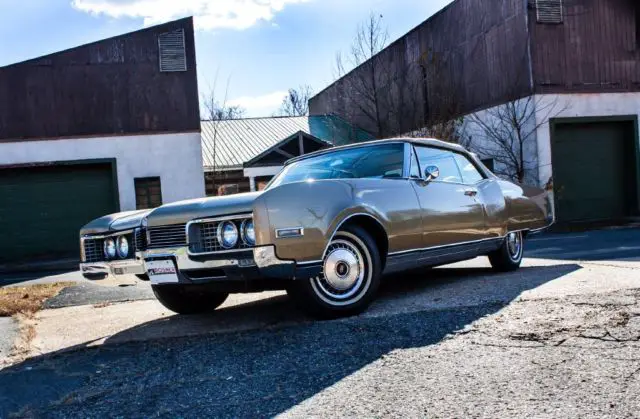 1967 oldsmobile ninety-eight convertible, low mileage, great colors, very nice