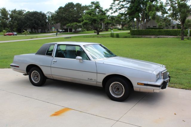one owner pristine condition 1986 pontiac grand prix le