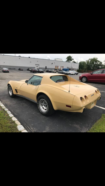1977 chevrolet corvette- number matching- low miles- 2 owner car- garage kept